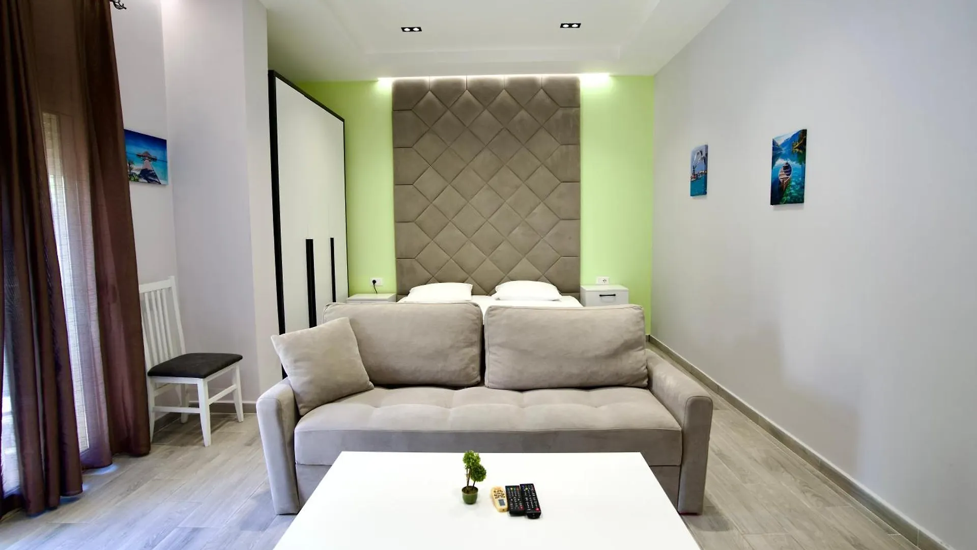Azura Beach Apartments Durrës 0*,  Albania